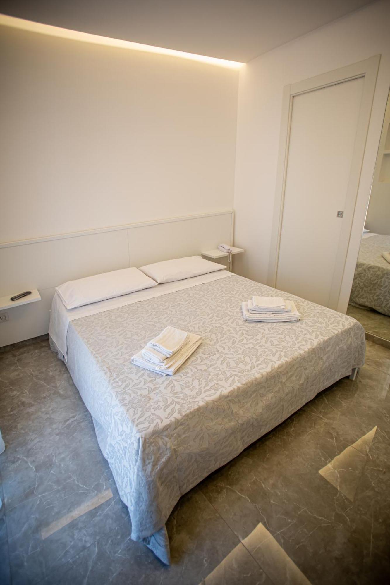 Forever Luxury Rooms Castellammare di Stabia Eksteriør billede